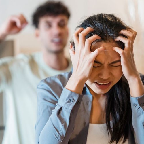 Pangera-Monika Steeer-Streit in der Beziehung