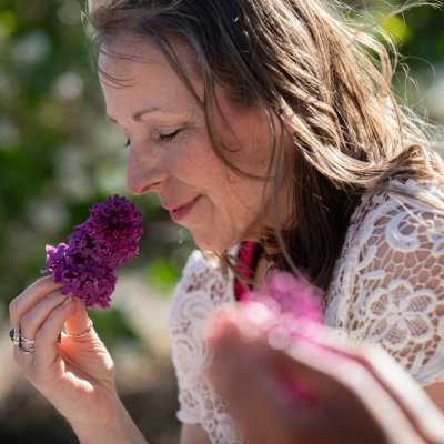 Stefanie Madeleine Grubenmann - flowers - Hintergrund (3)